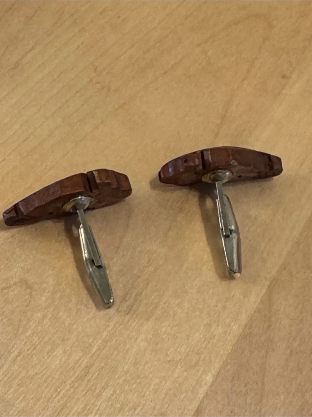 VTG Men’s artisan hand carved burl wood seahorse patent pending cufflinks